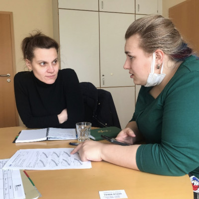 Larisa Kovaleva (links) und Anastasia Naimanova (Foto: Lehnhardt-Stiftung)