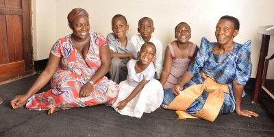 Angel Lubanga und ihre Familie